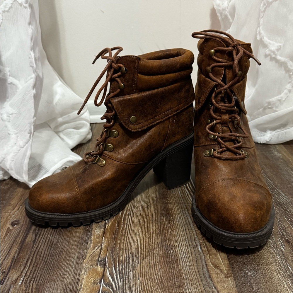 Women's Brown Lace-Up Ankle Boots